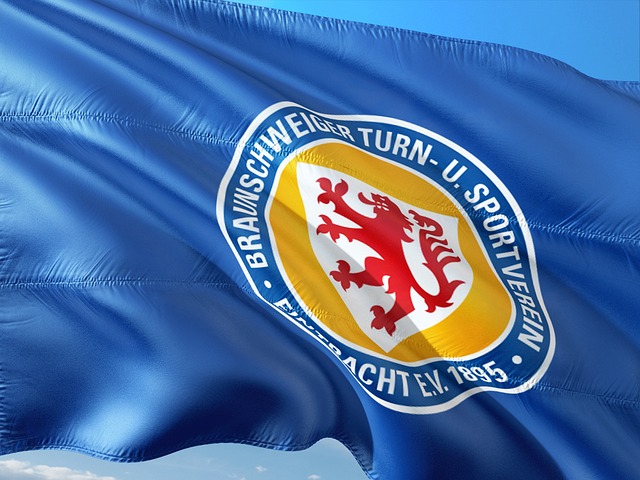 以吸引消费 以吸引消费